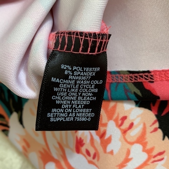 BOLD Elements spring pink floral off-the-shoulder ruffle top - Picture 6 of 6